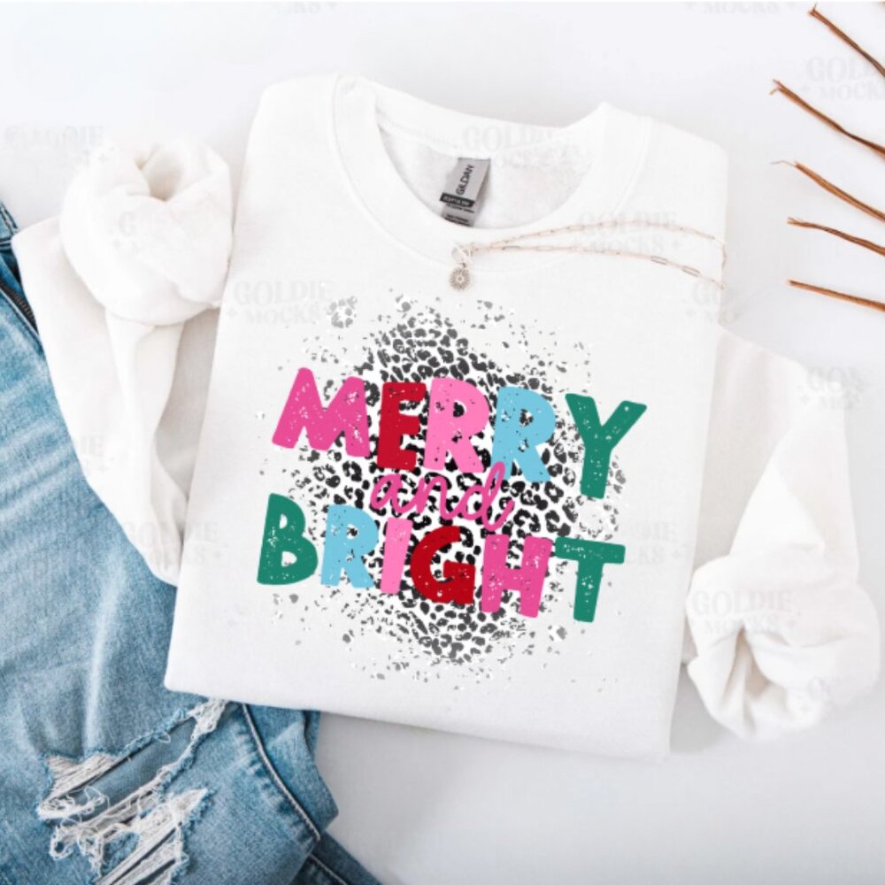 Merry & Bright Sweatshirt- Color: White/New)